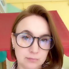 Сухарева Елена